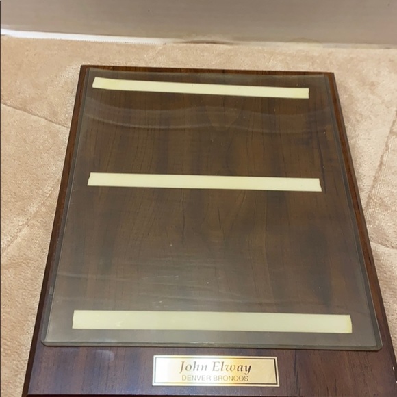 NFL Denver Broncos John Elway framed Photo - Picture 5 of 10